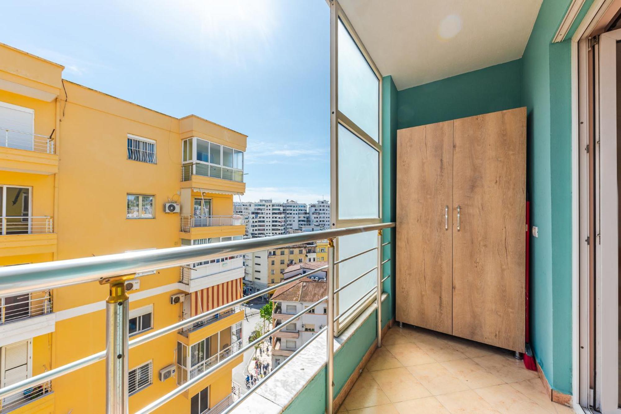 Sunny Central Apartment Durrës Esterno foto